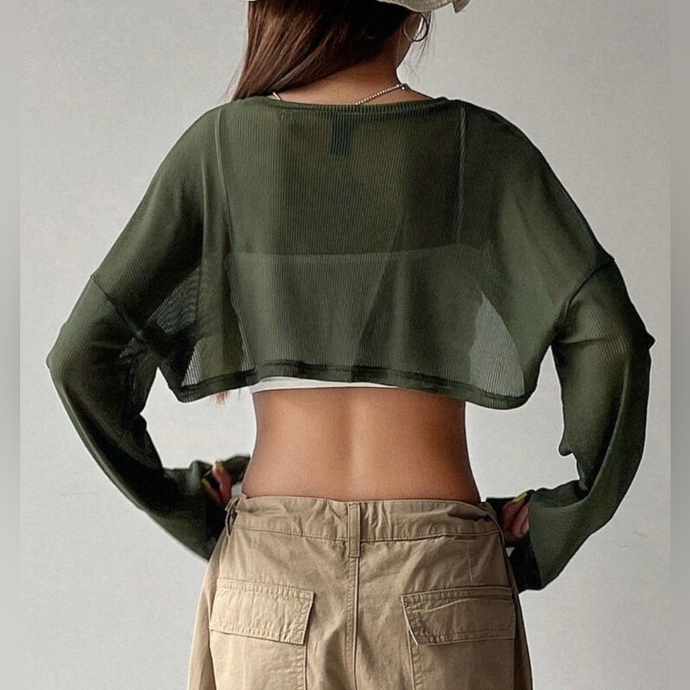 NWT! HUNTER GREEN SHRUG LAYERING SHIRT! SUPER CUTE! AWESOME COLOR!